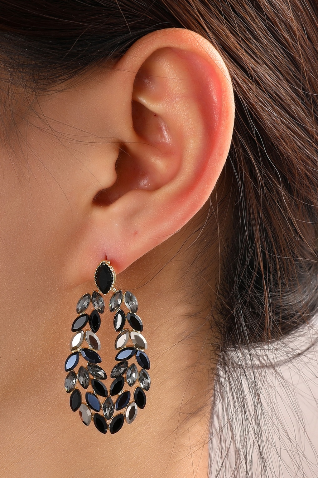 277627-Day-Eve-54865-Earrings-Hanger-Hoop-Gemstone-Black-250525-001W-full