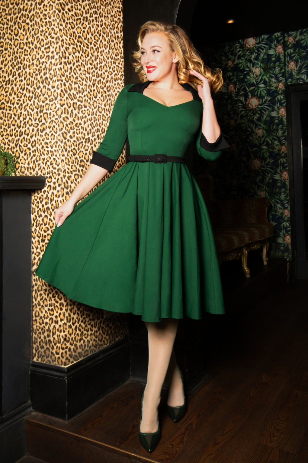 262510-Glamour-Bunny-50813-Dress-Swing-Vanessa-Green-231121-041M-full