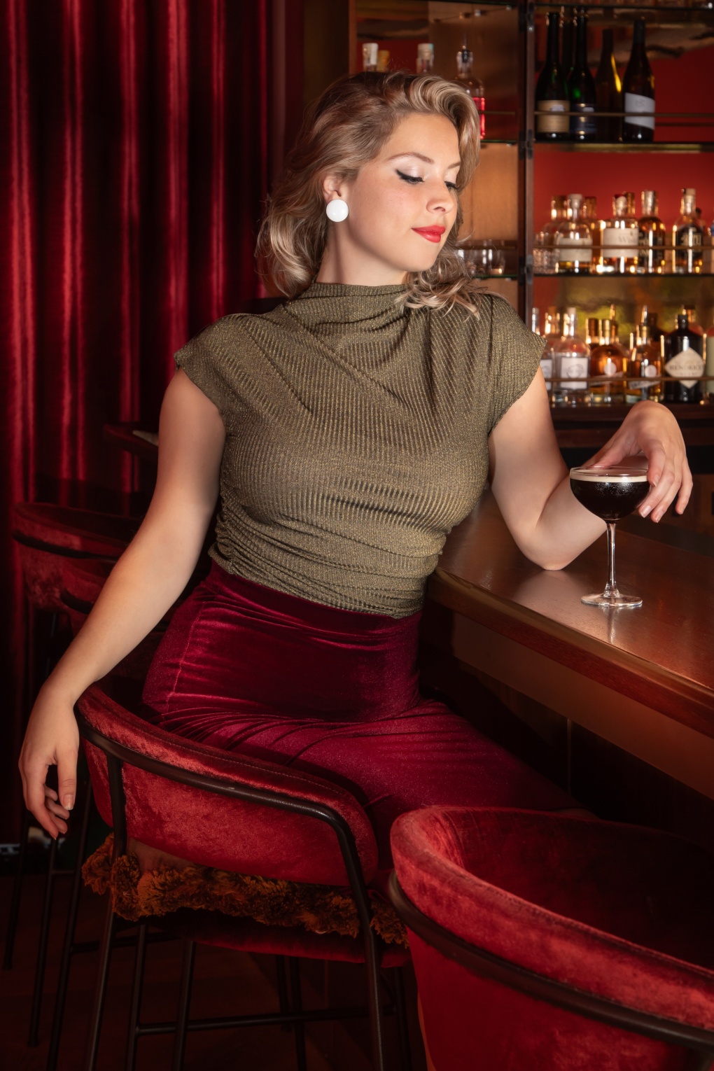 269535-Vintage-Chic-52217-Top-Gold-Black-Glitter-241029-004MW-full